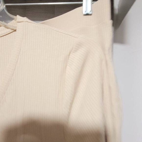 NWT/ NEW YORK & COMPANY ladies 2 piece - Picture 10 of 11